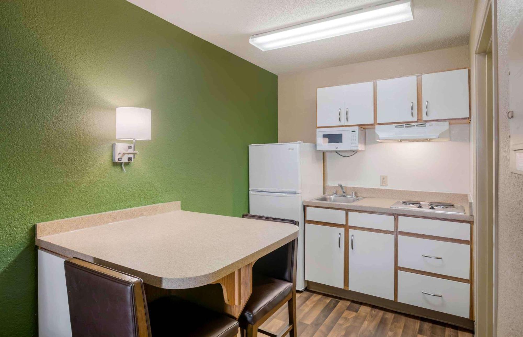 Extended Stay America Select Suites - Atlanta - Perimeter - Hammond Drive Sandy Springs Exterior foto